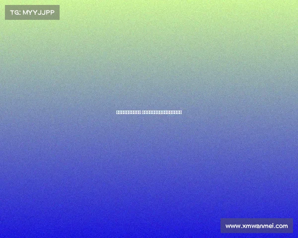 网球赛场观众热情高涨 专注赛事激烈对决共同见证精彩瞬间